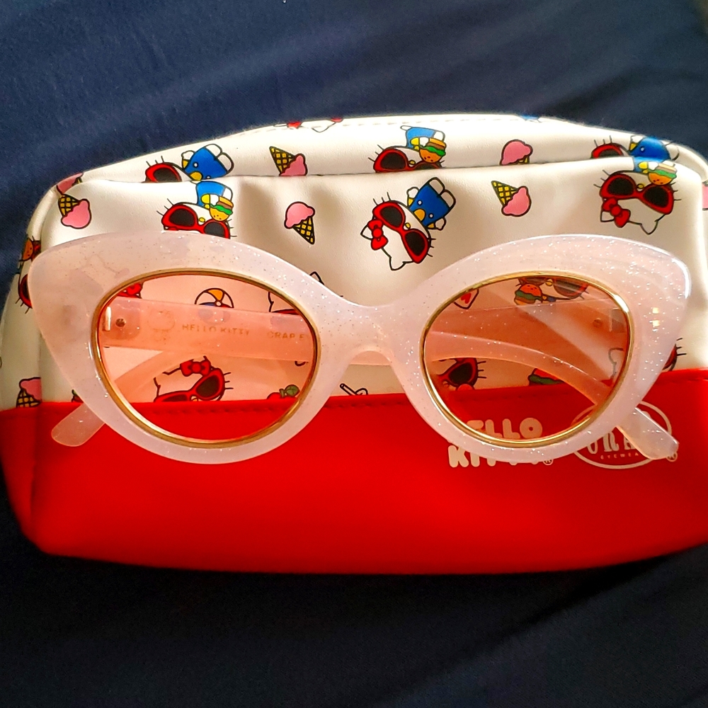 HELLO KITTY X CRAP EYEWEAR